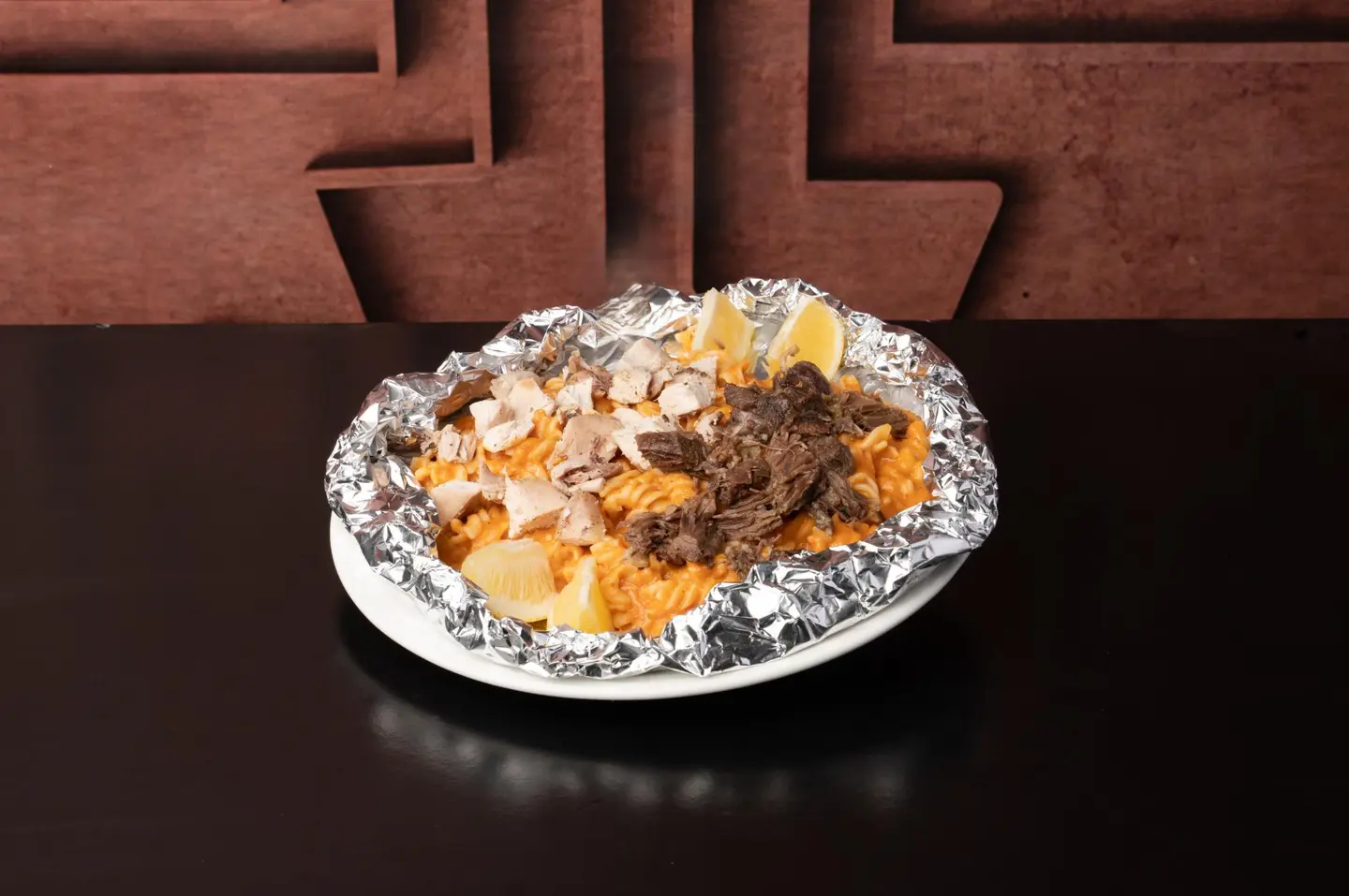 باستا القصدير لحم