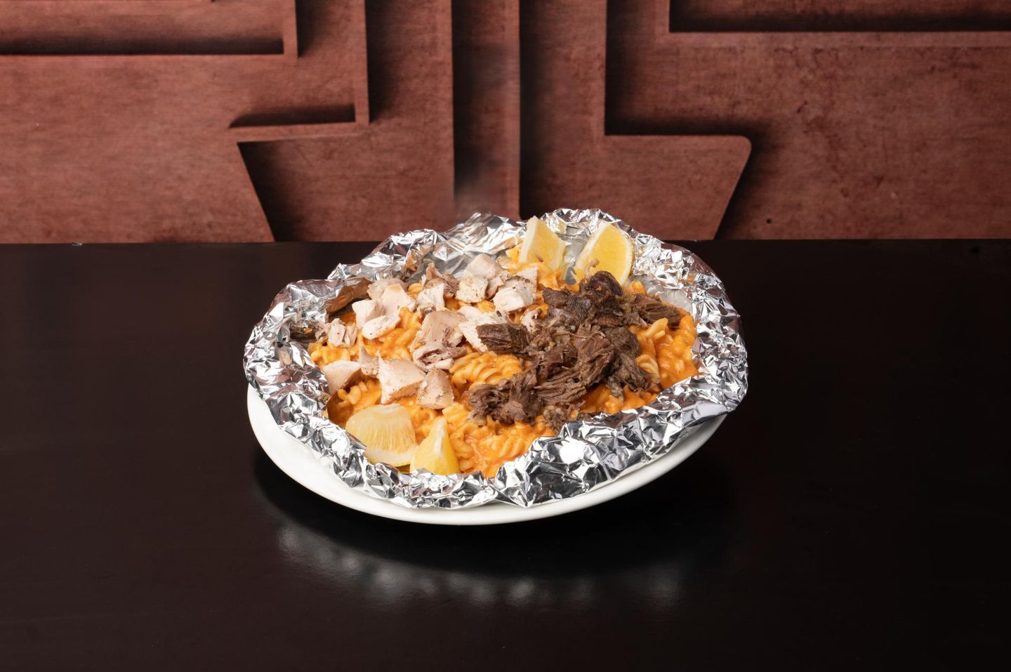 باستا القصدير لحم