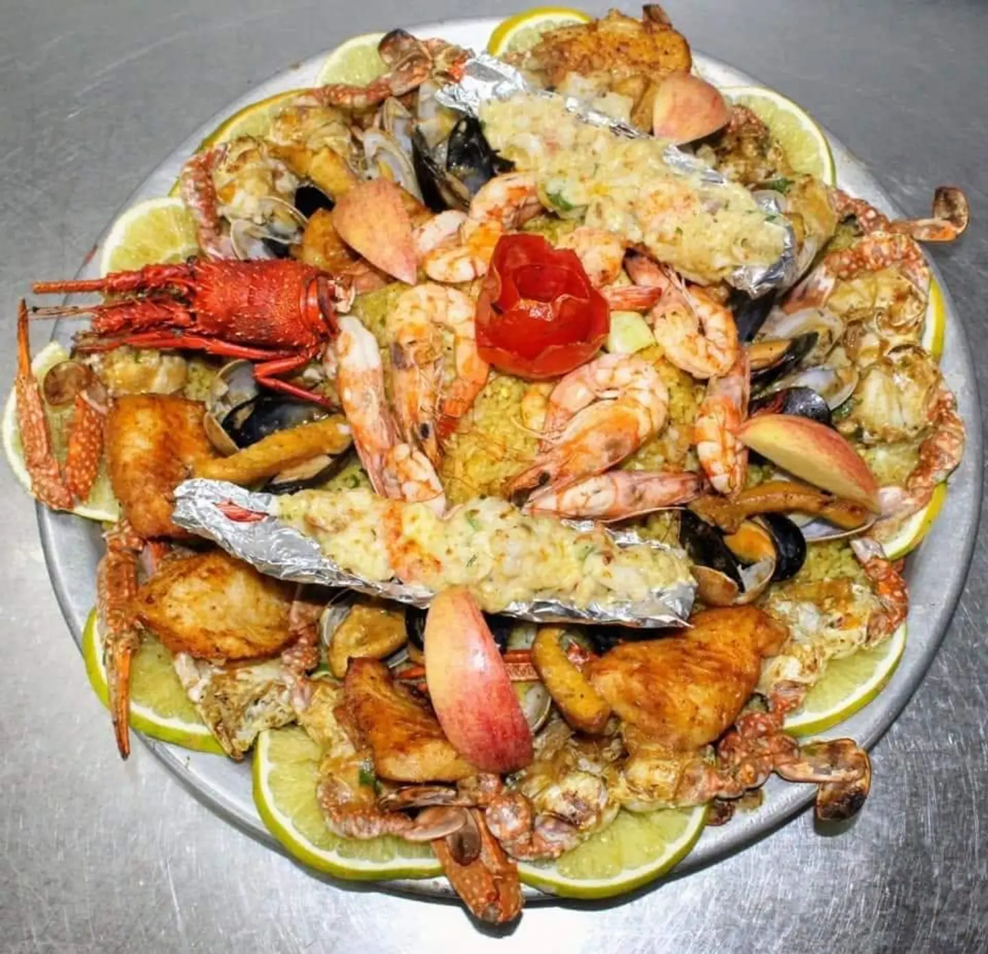 Mixed Seafood Platter (Sayniat Mix Phosphor)