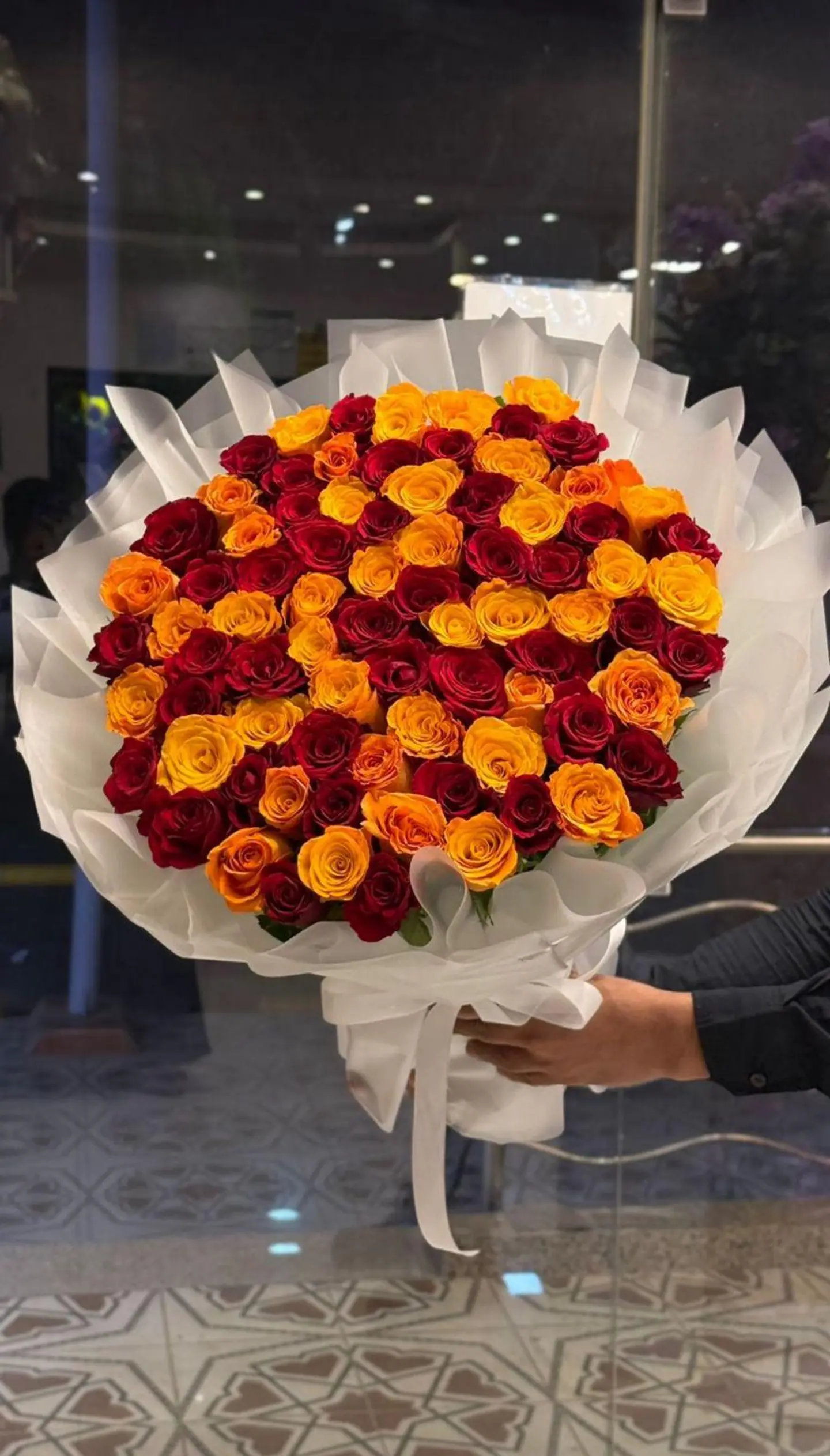 Red And Orange Flower Mixes Roses Bouqet