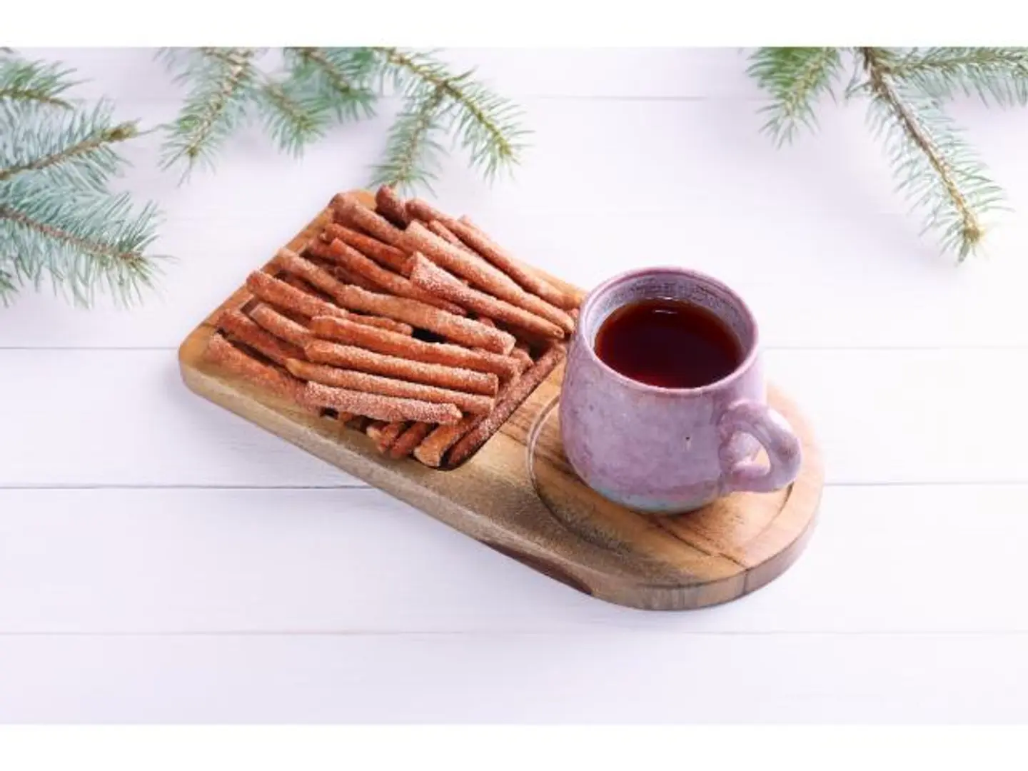 Box Of Sugar And Cinnamon Batons Salés