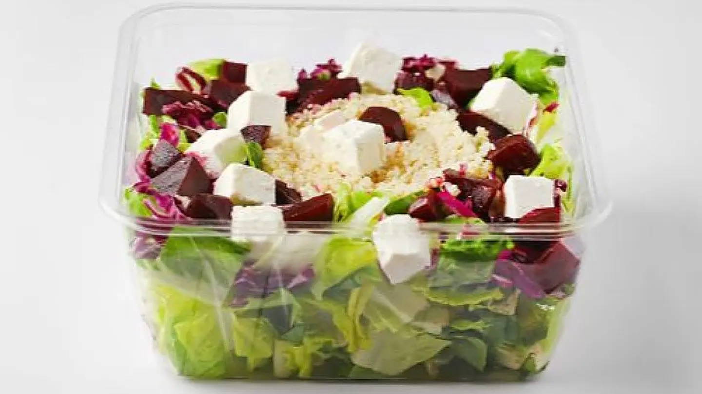 سلطة الكينوا و الشمندر