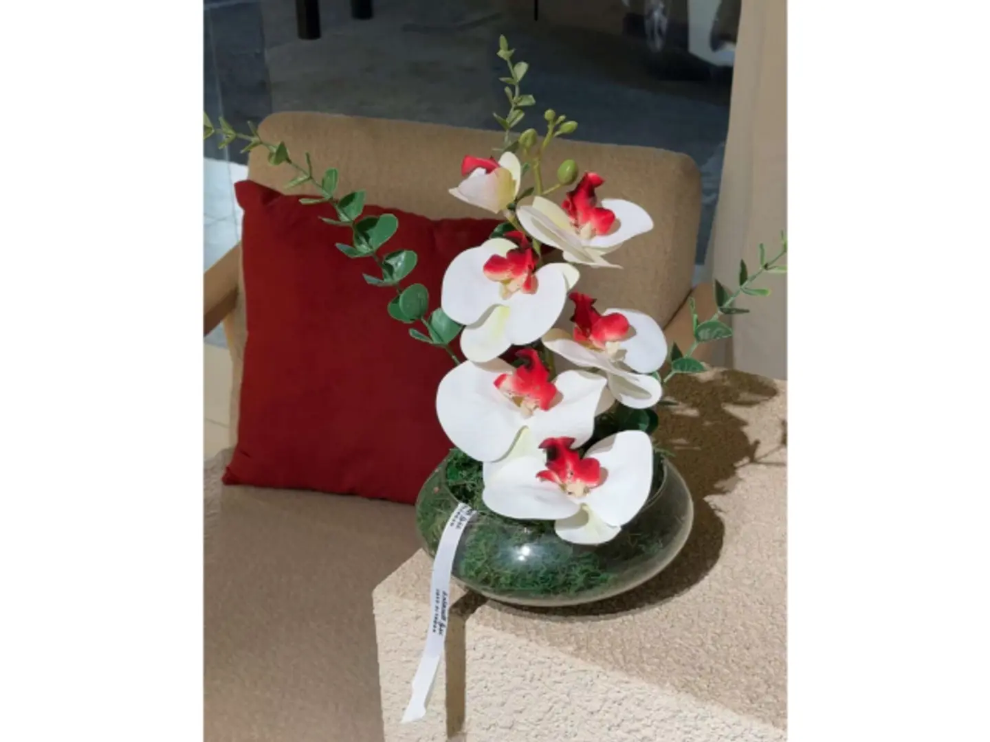 Artificial Flower Vase 1