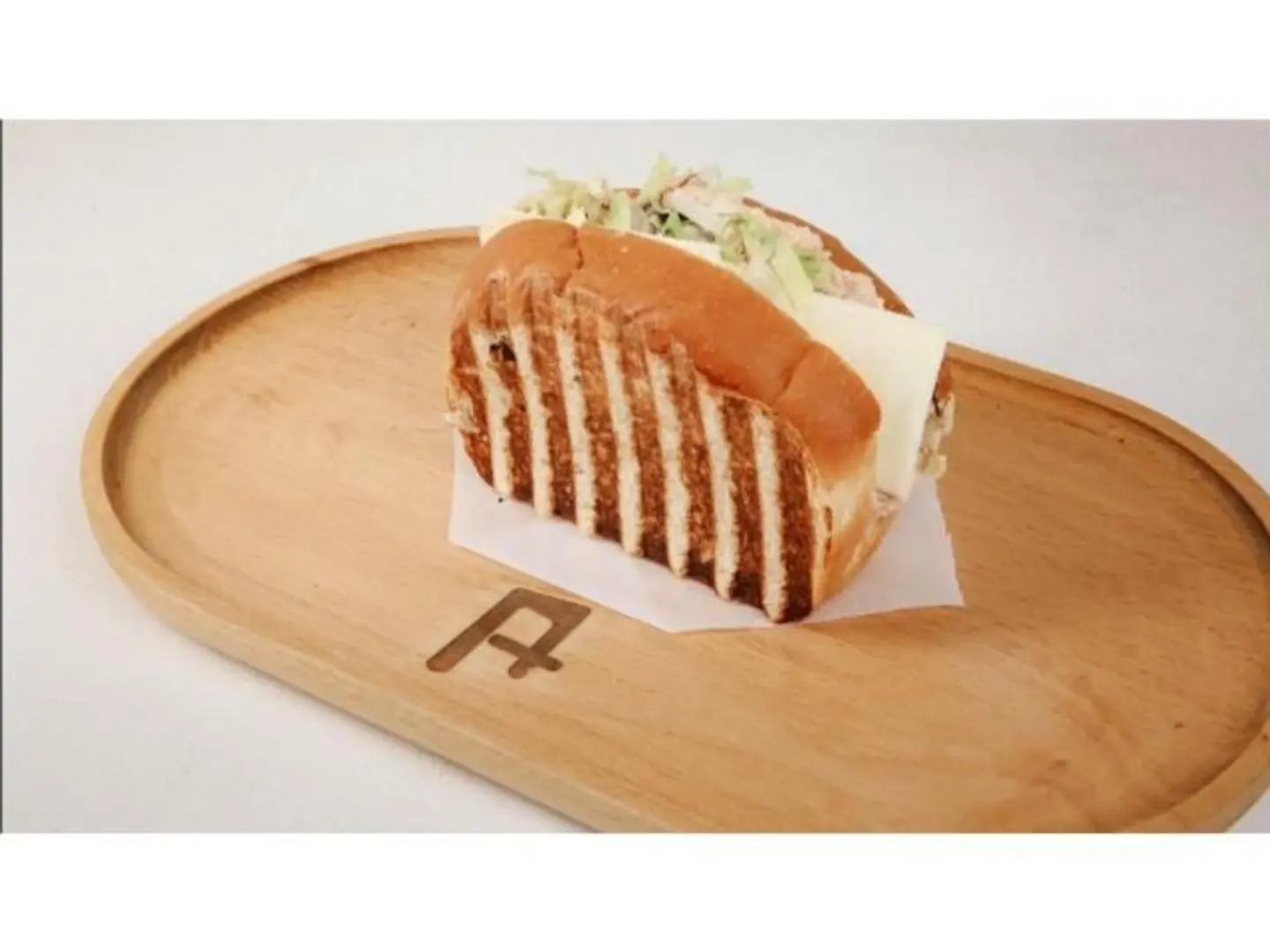 ساندويتش تونة