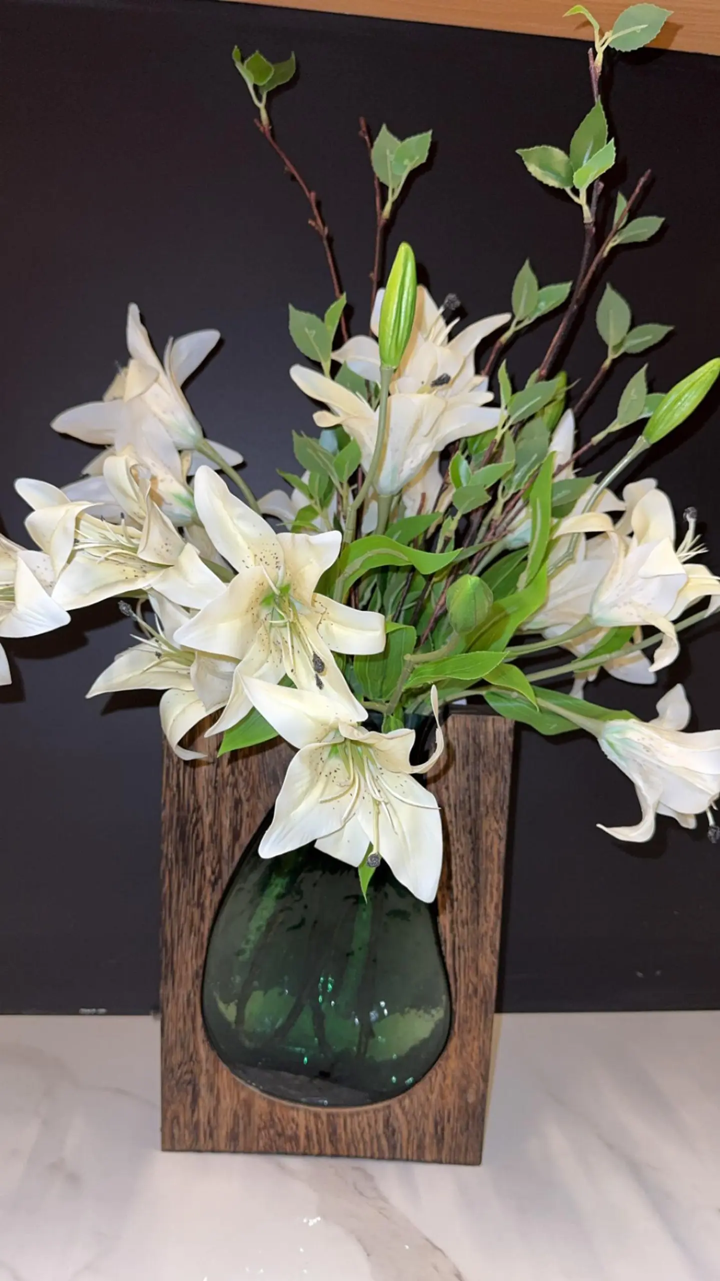 تنسيق ورد صناعي