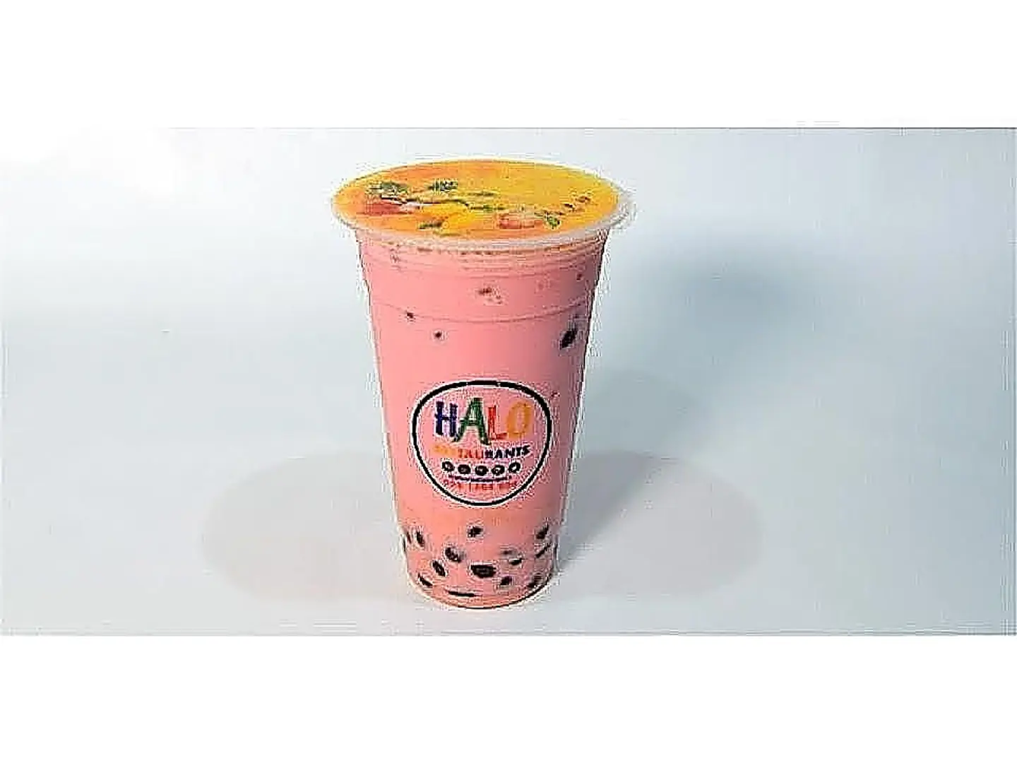 شاي حليب الفراولة كبير