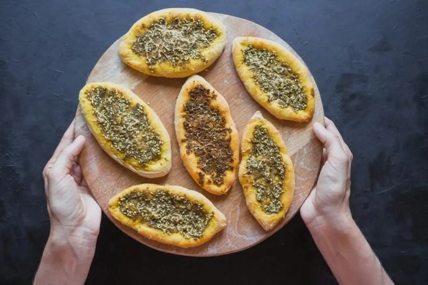 زعتر بالجبن