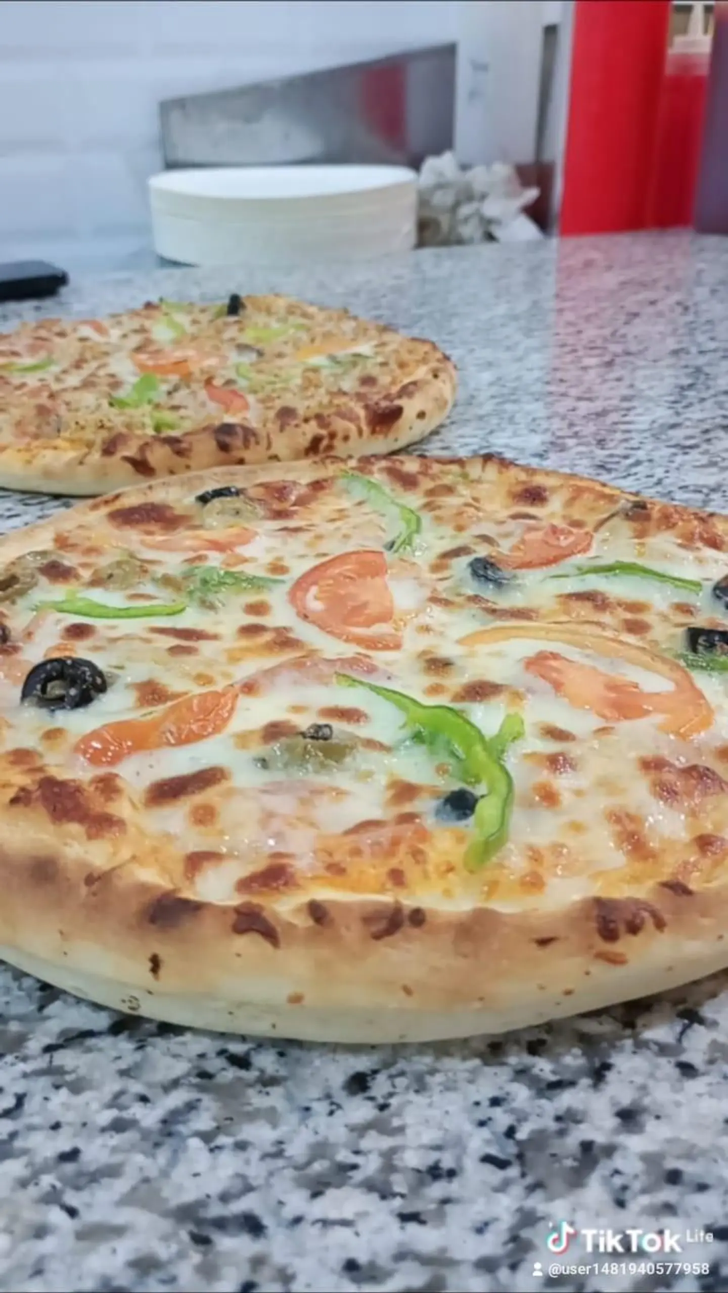 Margherita Pizza Mid