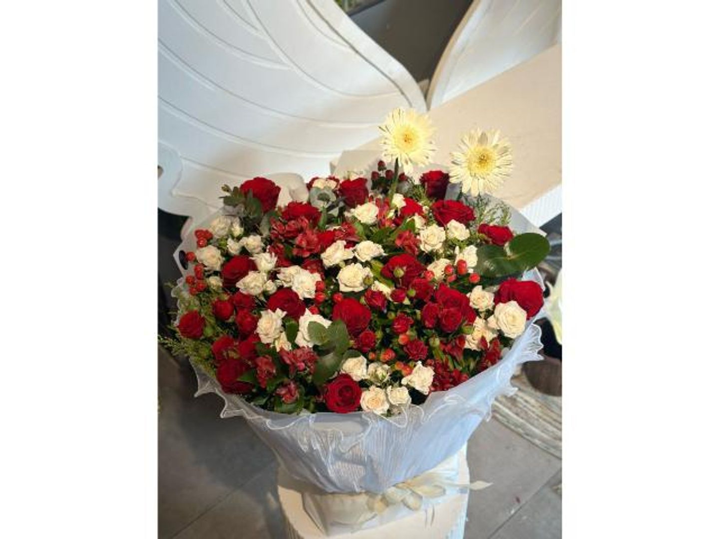 باقه قاعده بيبي روز ابيض وروز احمر