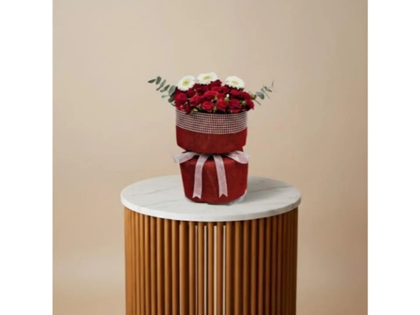 Red Baby Rose Bouquet With White Galbera