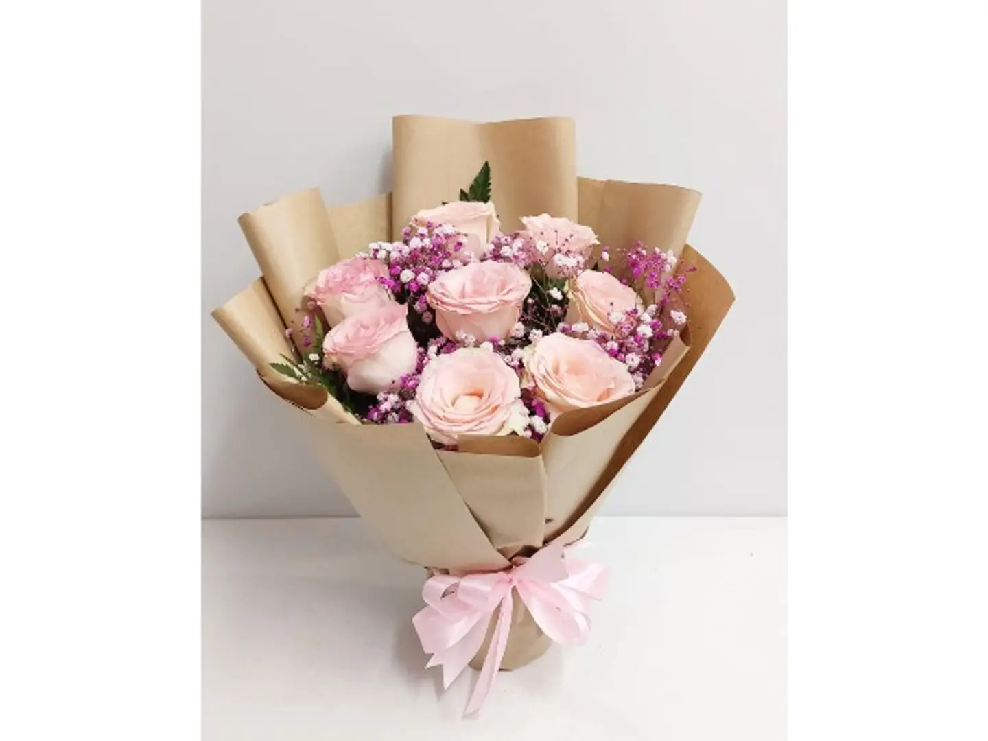 1017 Base Bouquet Of 8 Pink Roses With Gypsophilia