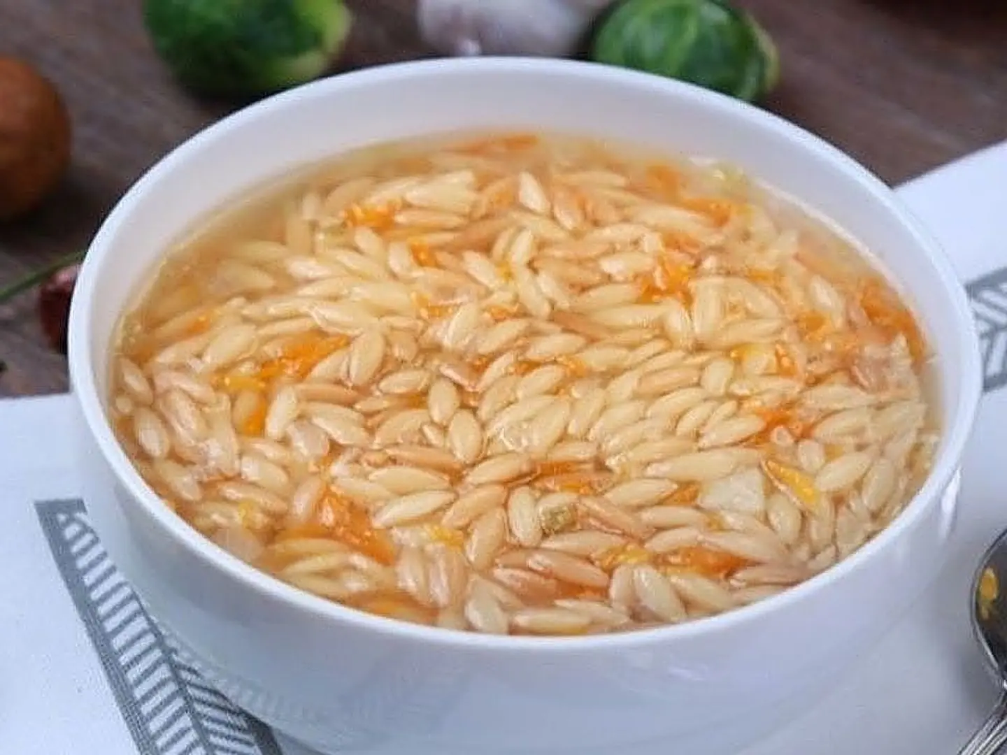 شوربة لسان عصفور