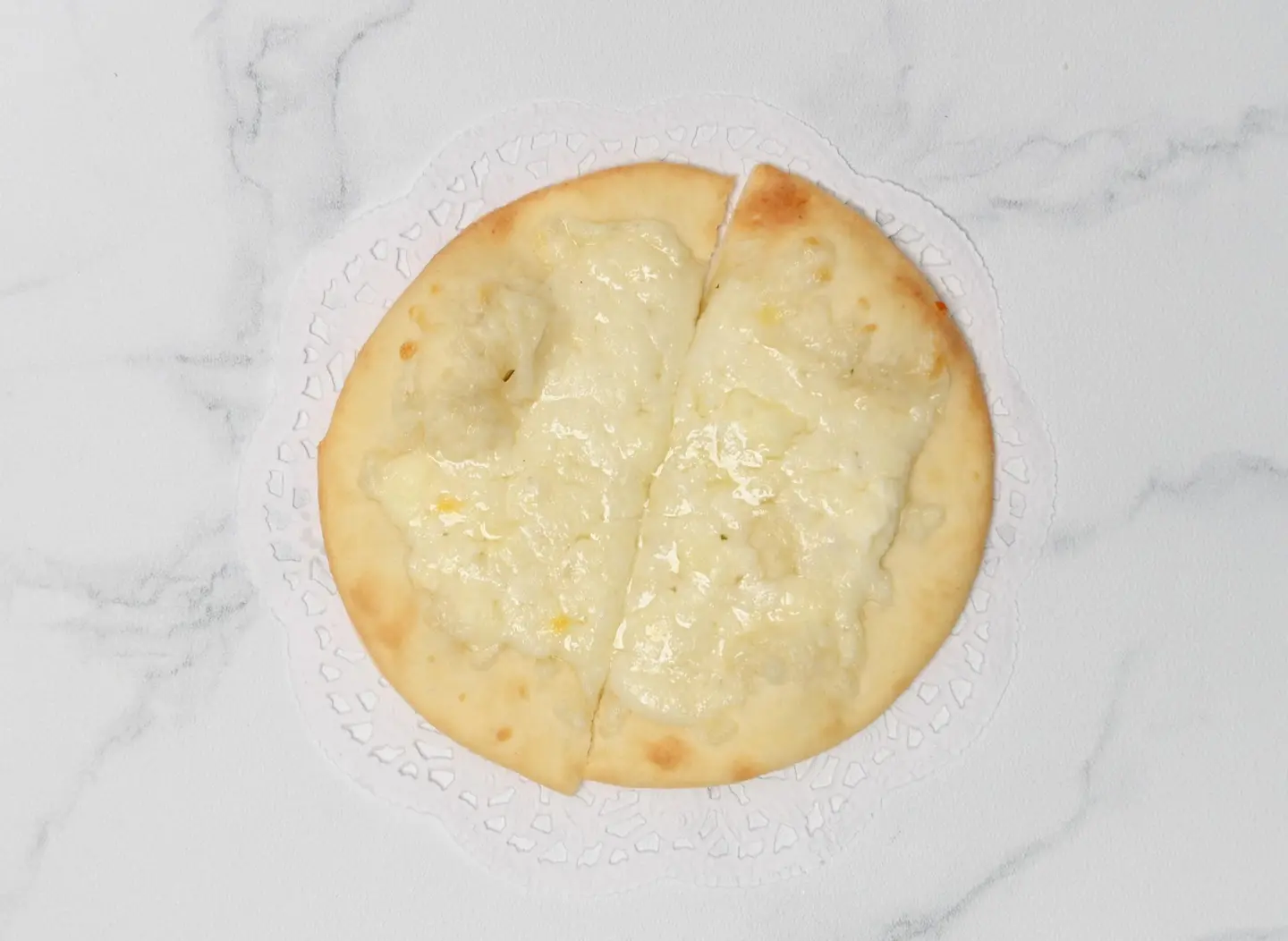 فطيرة الاجبان الثلاثة - حجم صغير