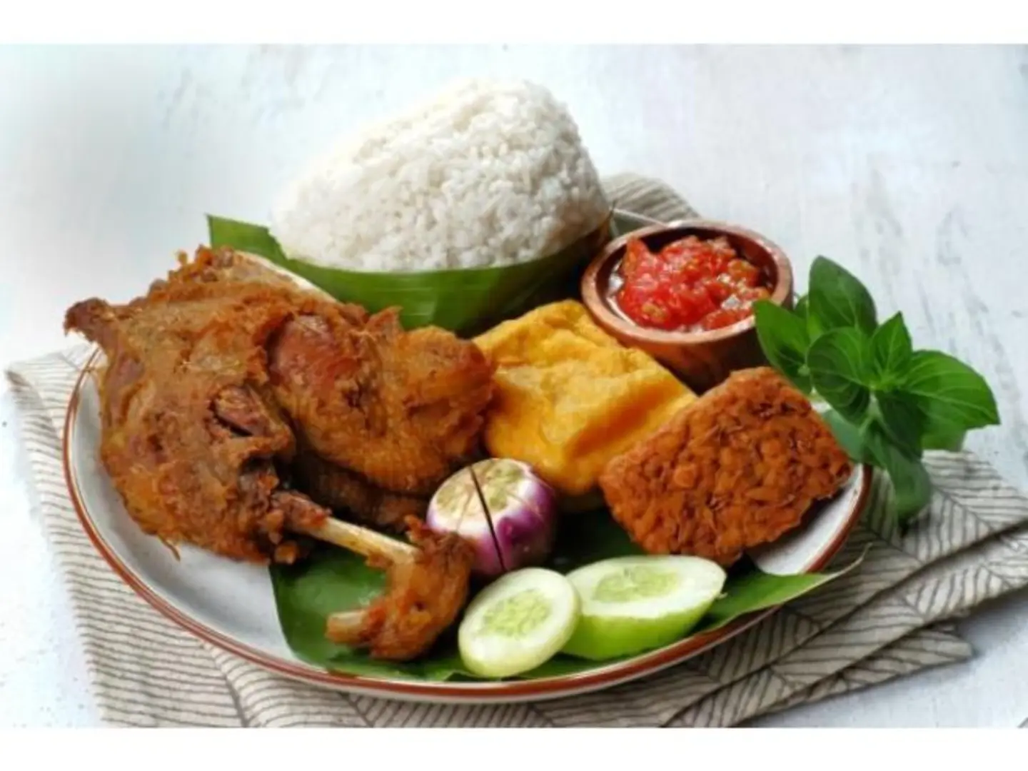 Bebek Goreng