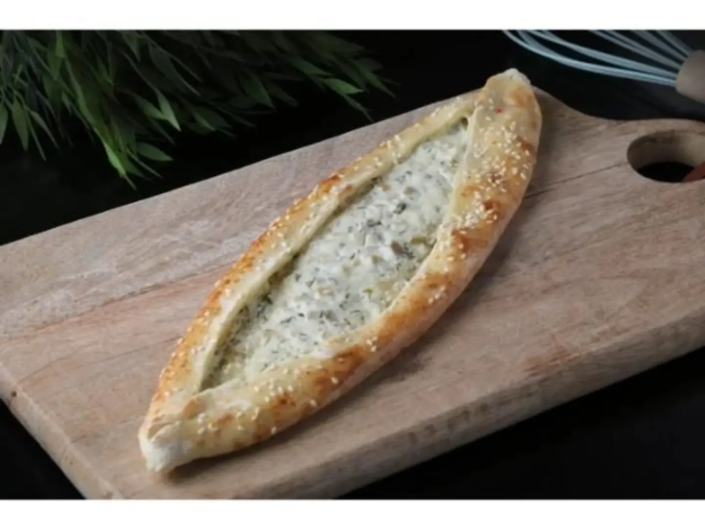 Akkawi With Thyme