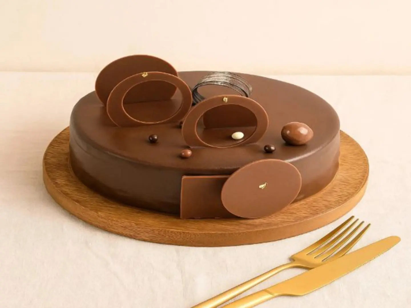 Gourmet Chocolate Fudge Cake Gift 500g Birthday, Anniversary, Or 'Just Because'