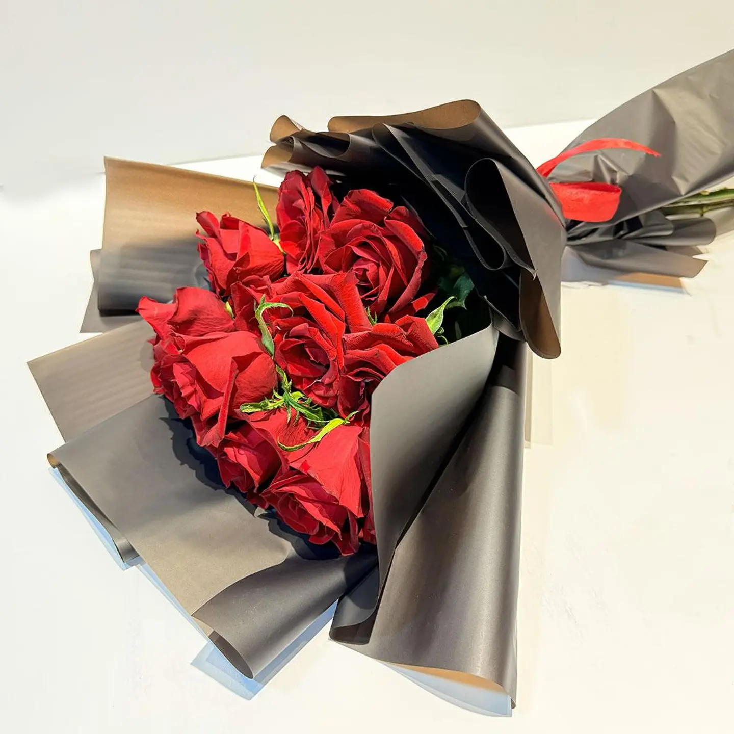 A Bouquet Of Royal Red Roses. 216