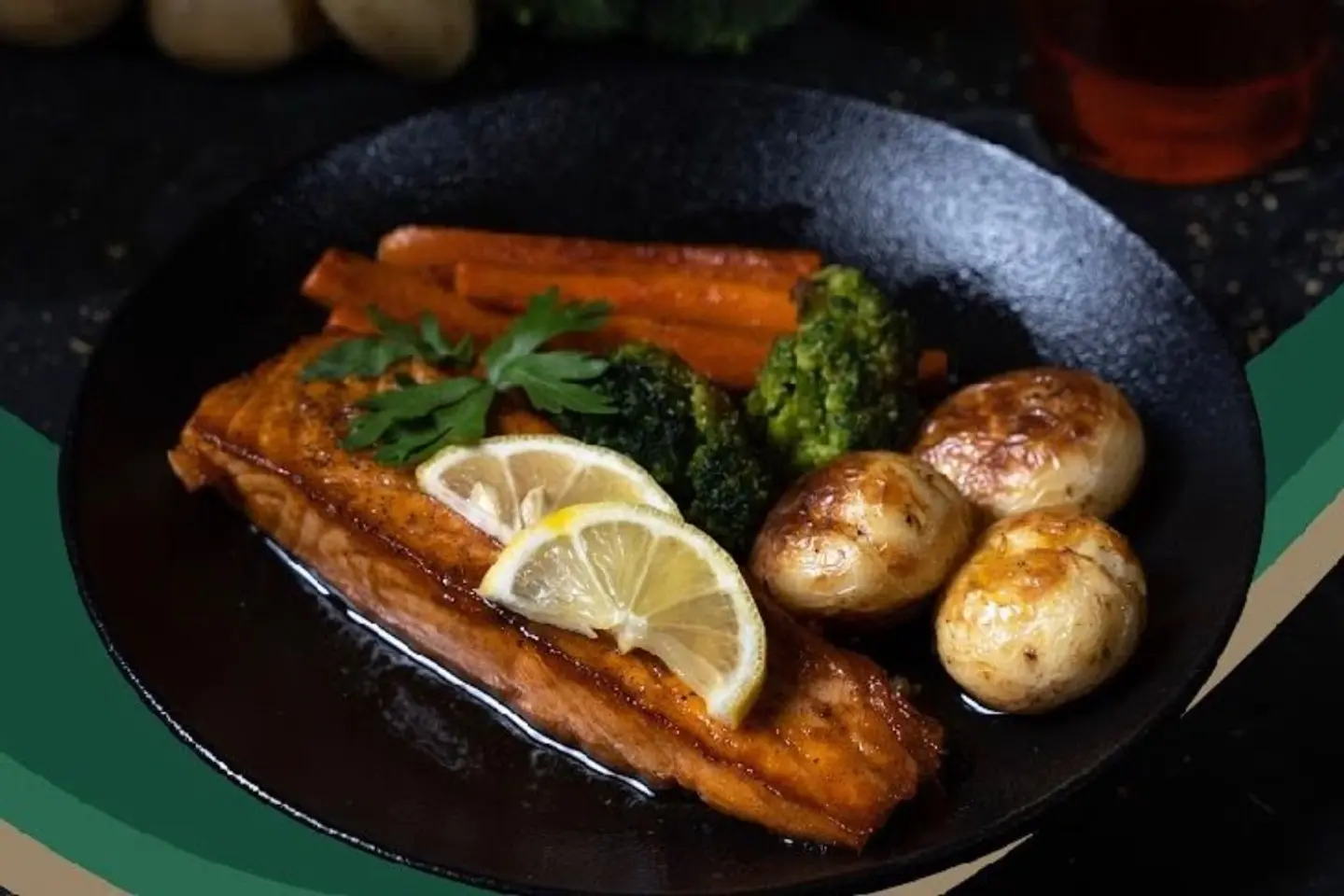 سالمون بالعسل مع الخضار