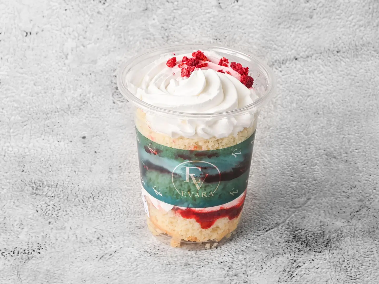 Vanilla Cupcake With Berries