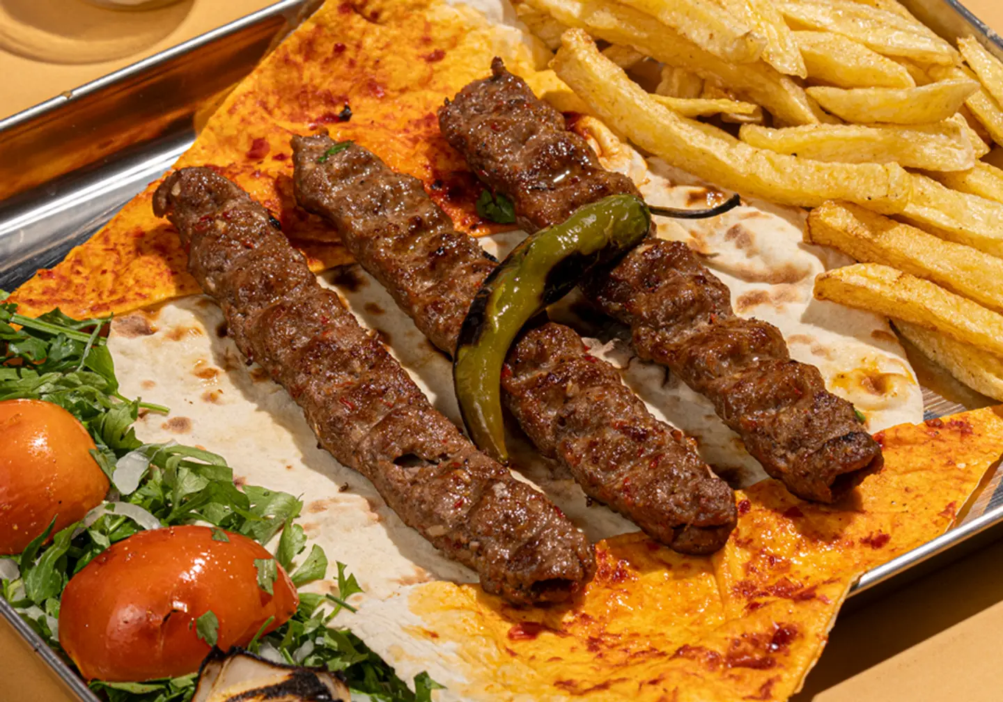 صحن كباب لحم ( 3 أسياخ )