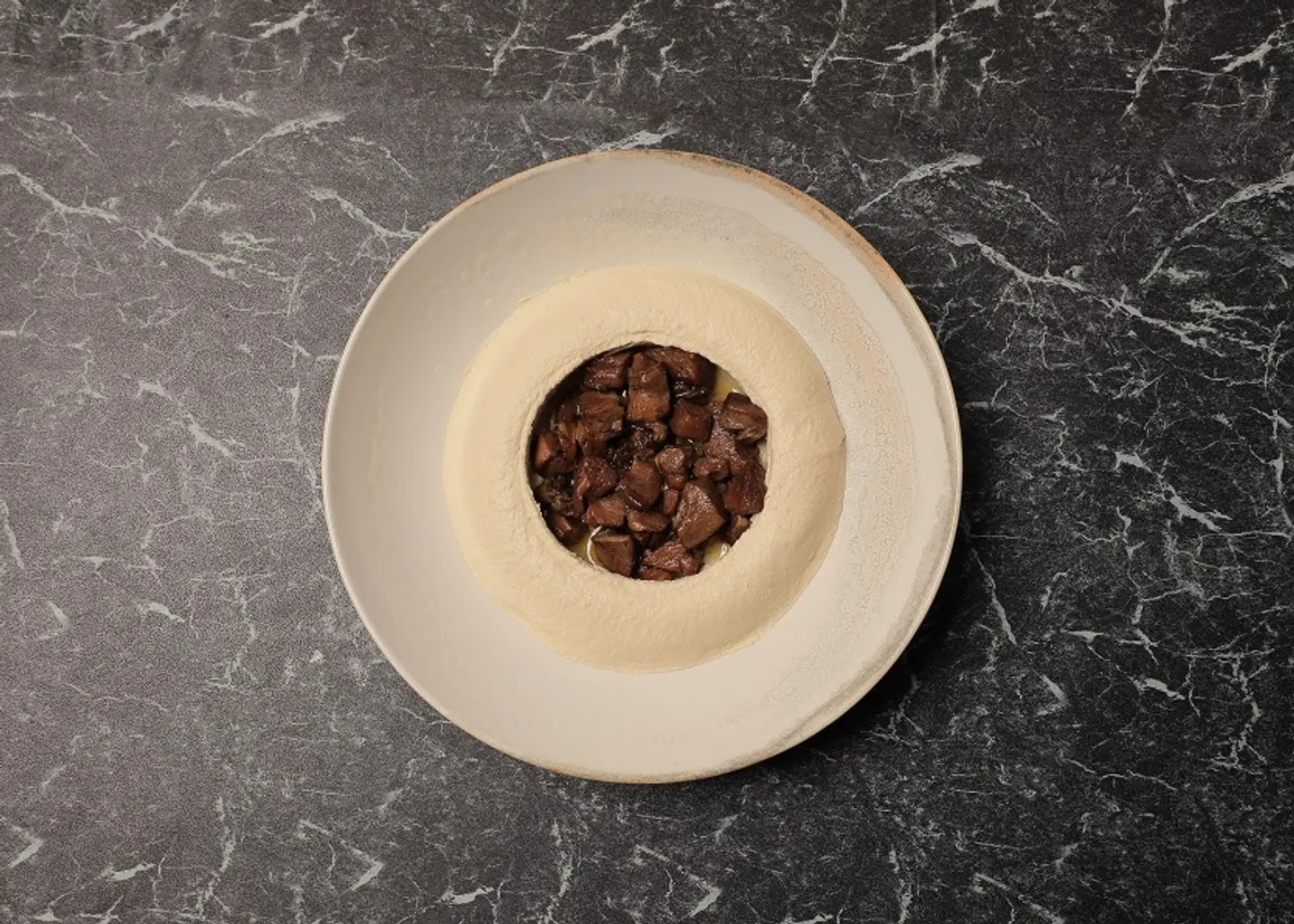 Hommos With Meat