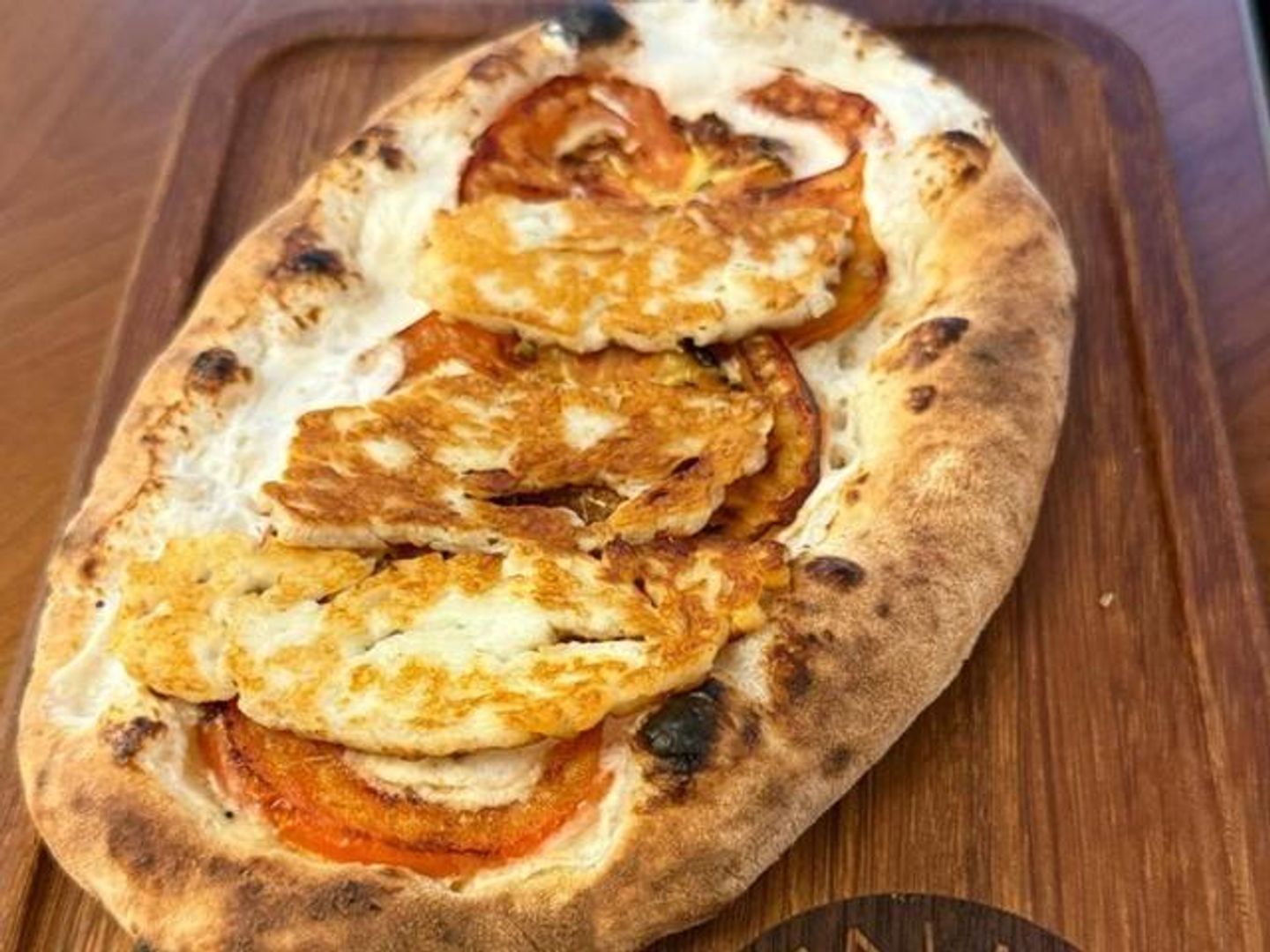 Fatayer With Tomato & Hallomi