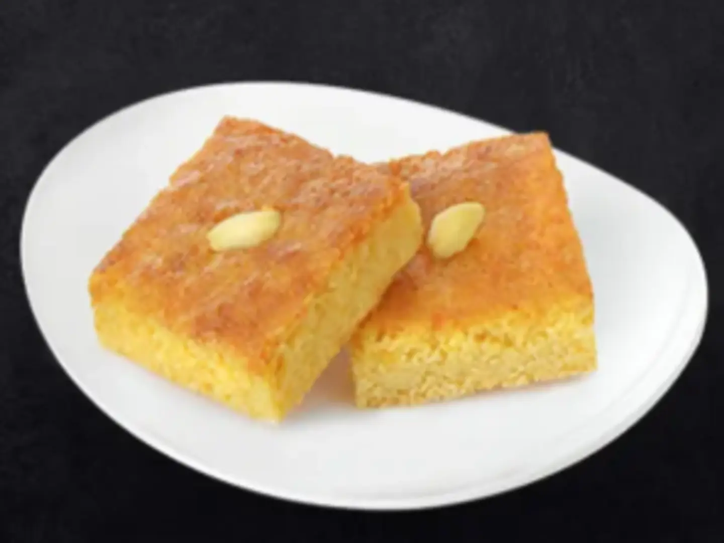 Basbousa With Cream1/2 Kg