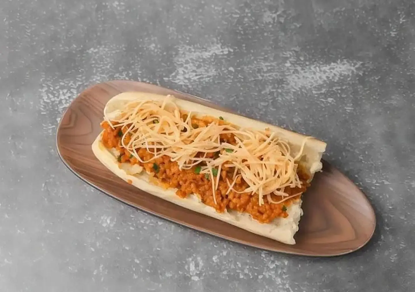 ساندويش صامولي لحم مفروم وجبن