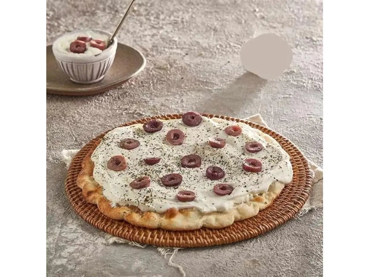 Labnah With Olives