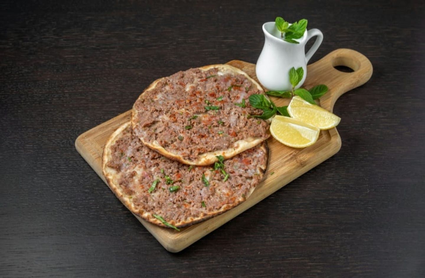 لحم بالعجين