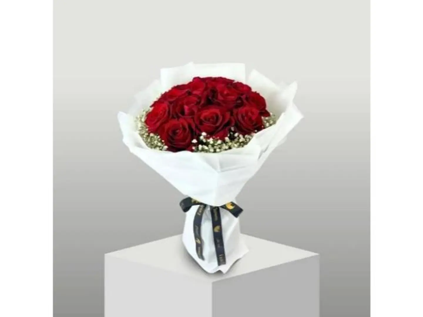 باقة - صباح الحب والغرام! إن غِبتَ لم ألقَ إنسانًا يُؤنّسني وإن حضرتَ فكُلُّ النّاسِ قَد حَضرَا.