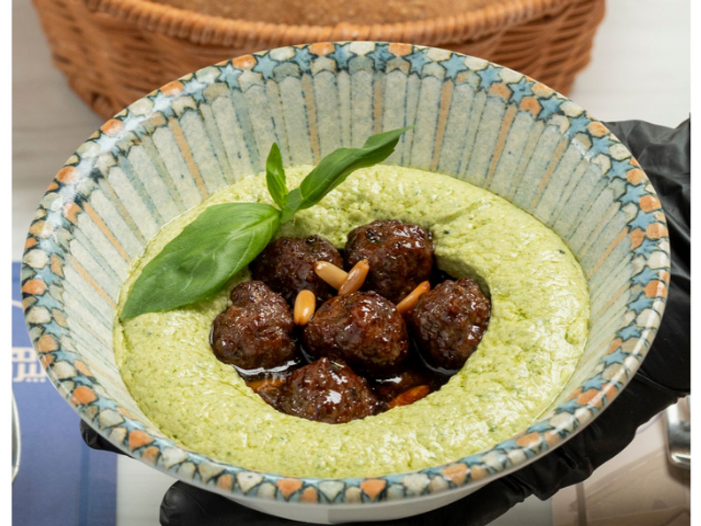 Homous Pisto With Kabab & Pomegranate Sauce