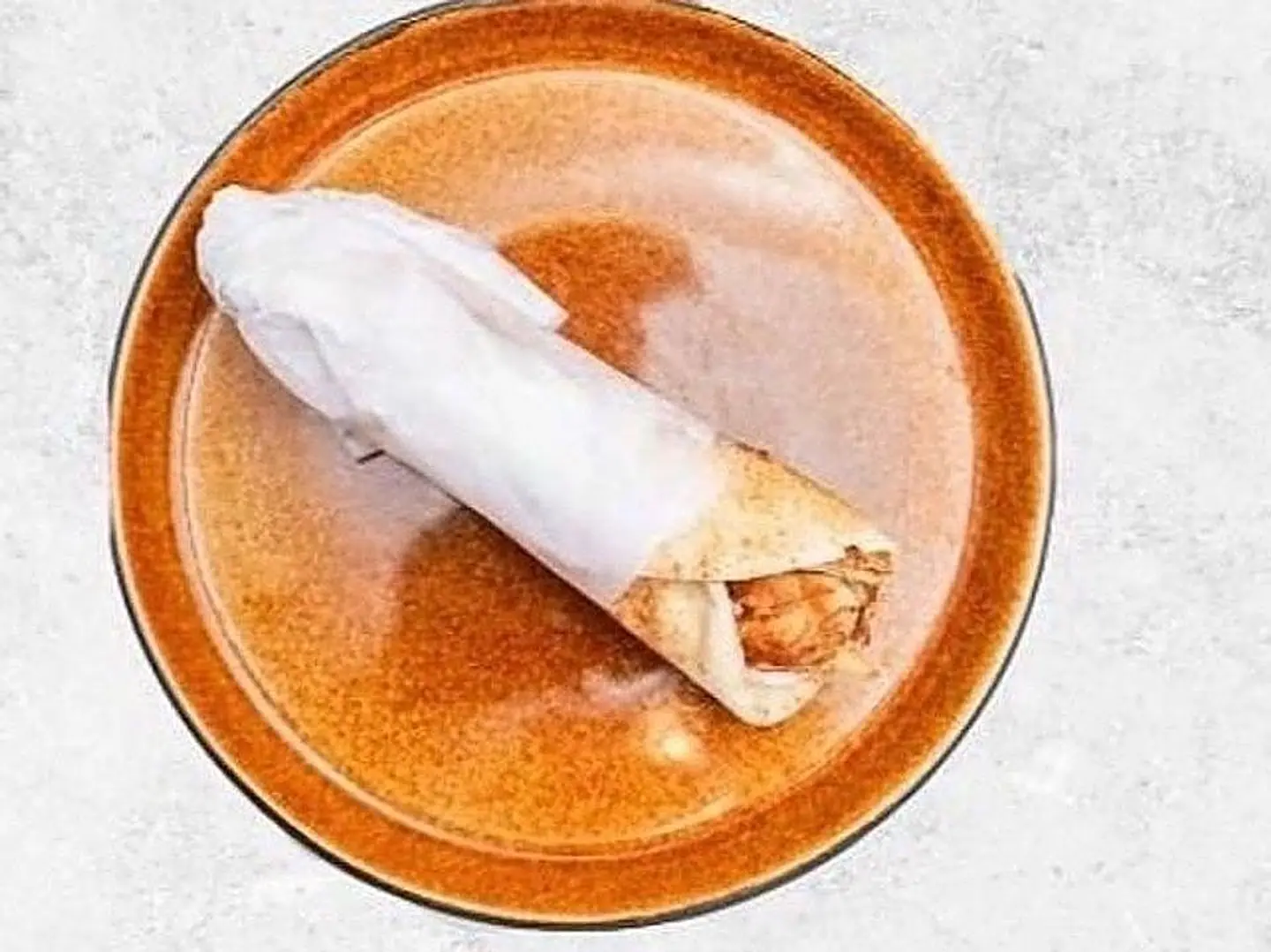 شاورما دجاج خبز لبناني بالجبن