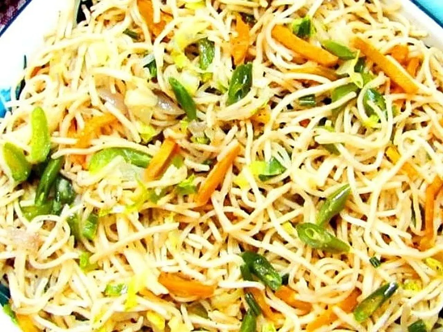 Sri Lankan Vegetable Noodles (No Egg)