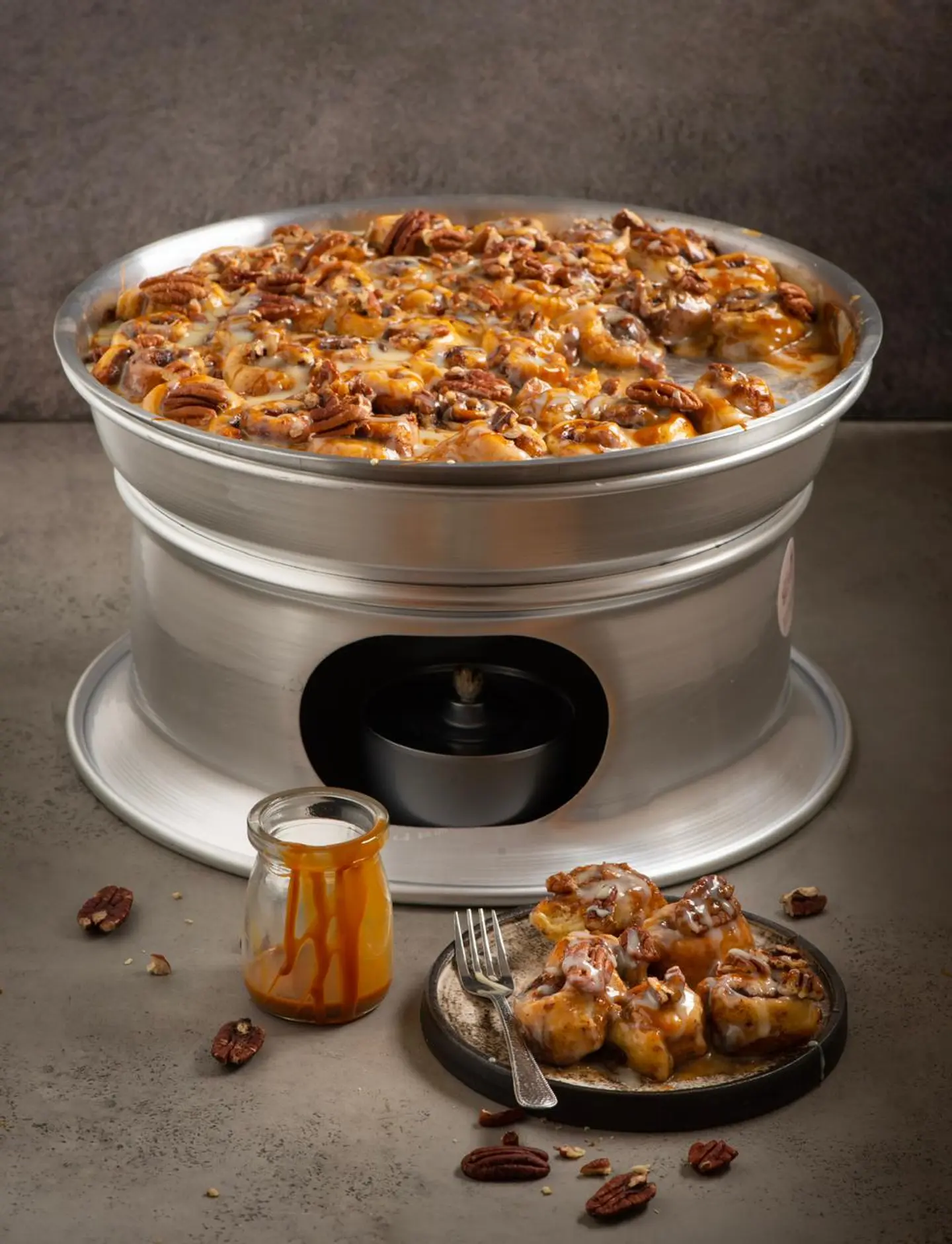 Cinnamon Roll Heater With Caramel And Pecans