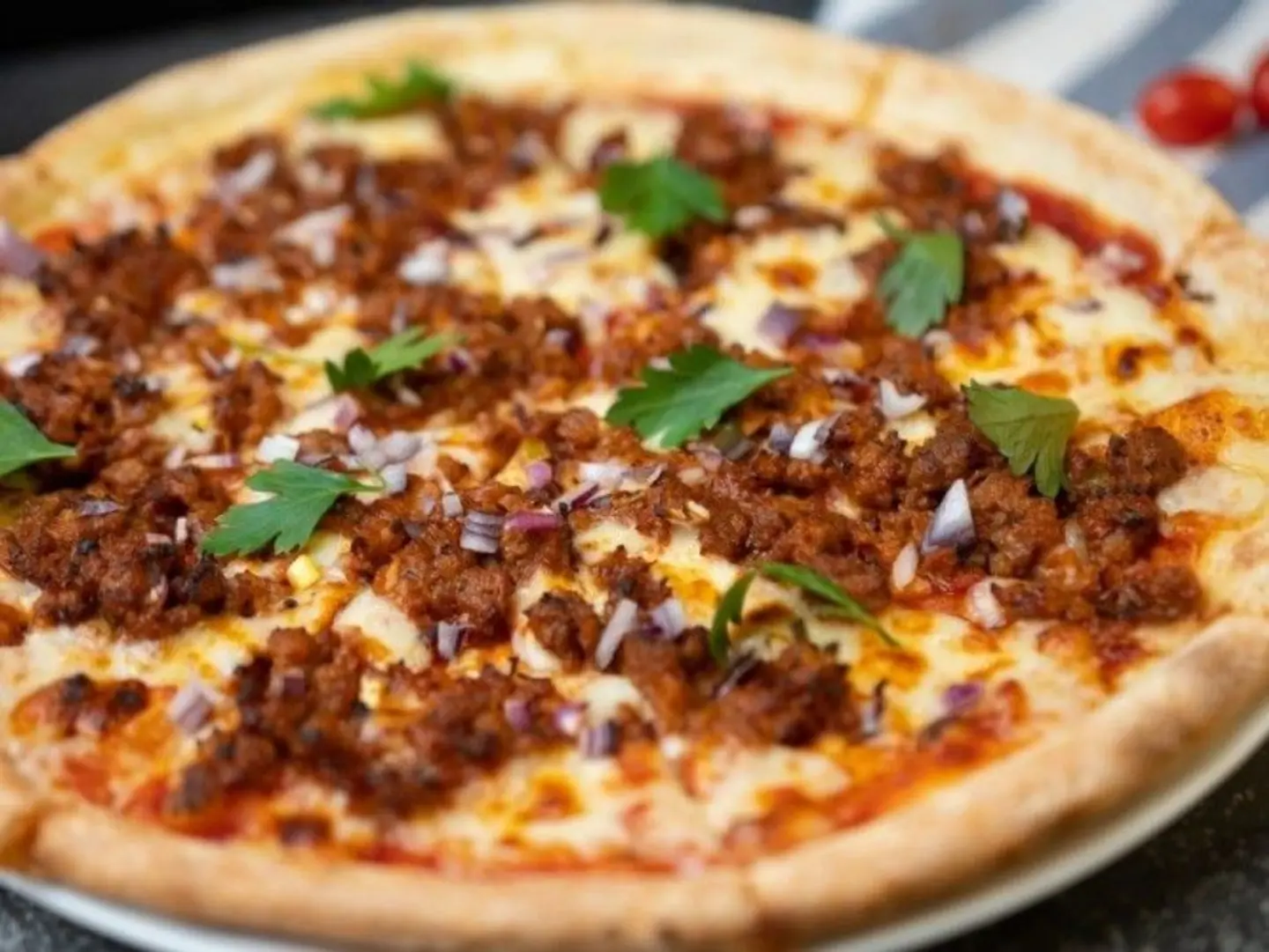 Medium Minced Meat Pizza