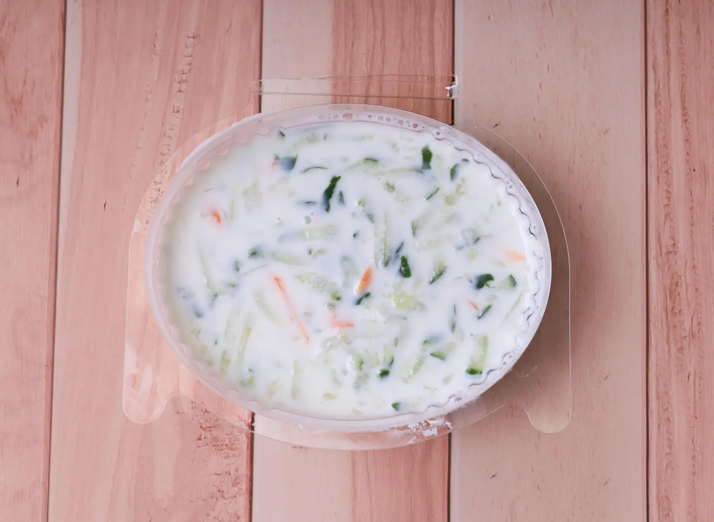 سلطة خيار لبن