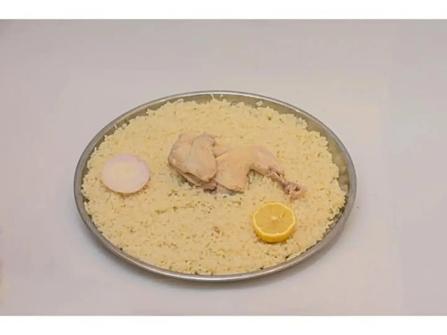 نصف حبة مضغوط عقبة