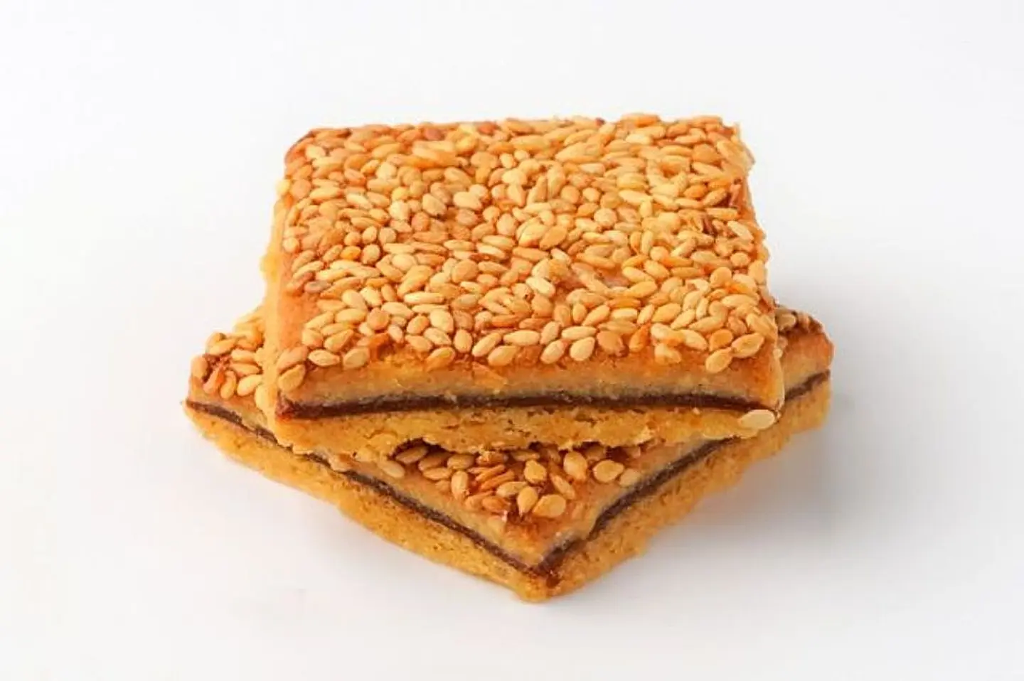 مقروطة سمسم مكرمل