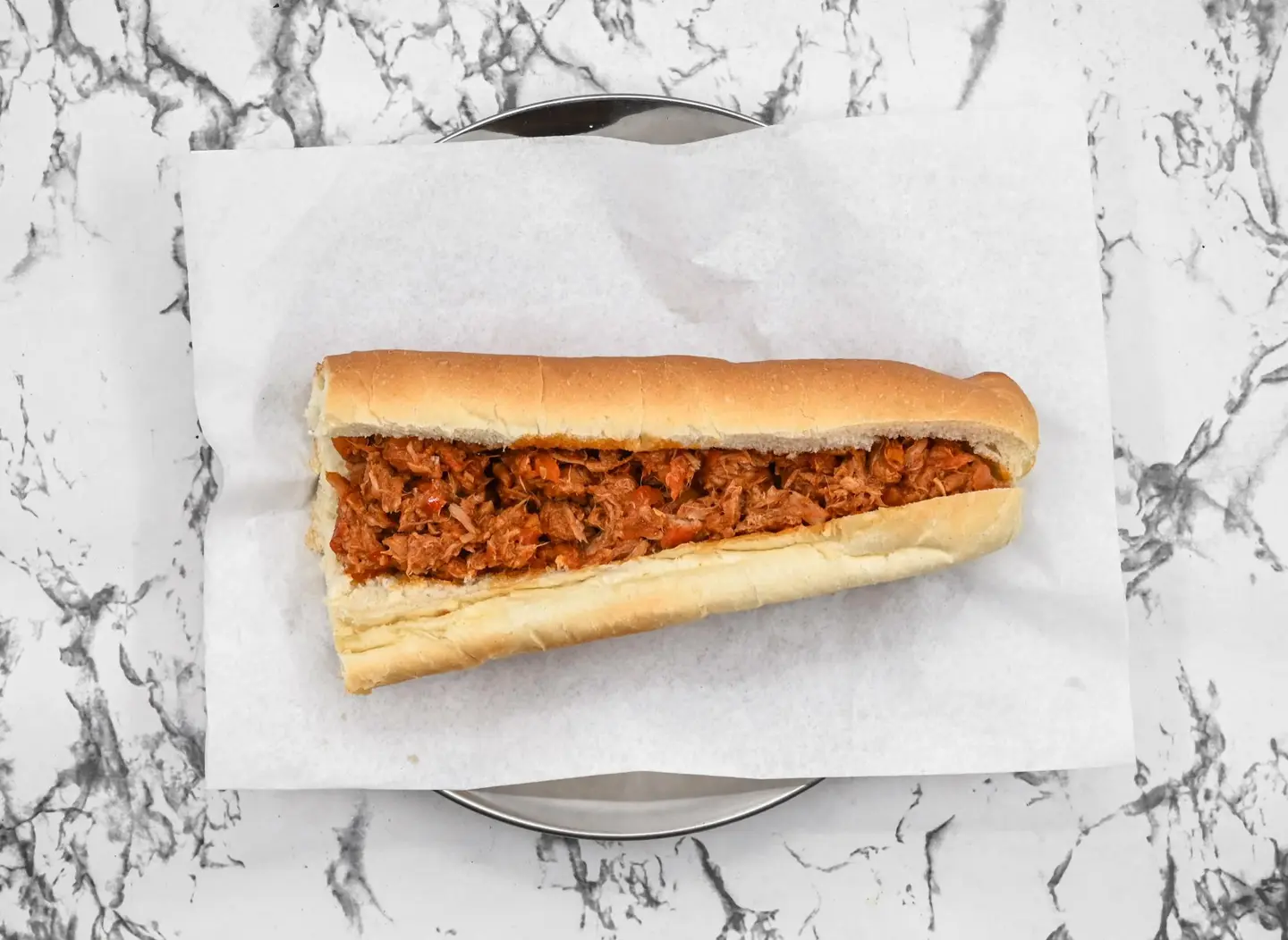 ساندوتش تونة