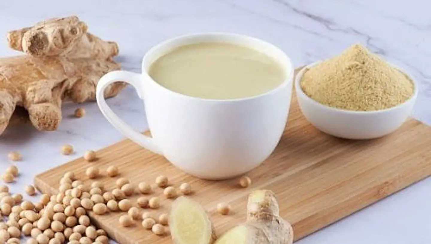 حليب مع الزنجبيل