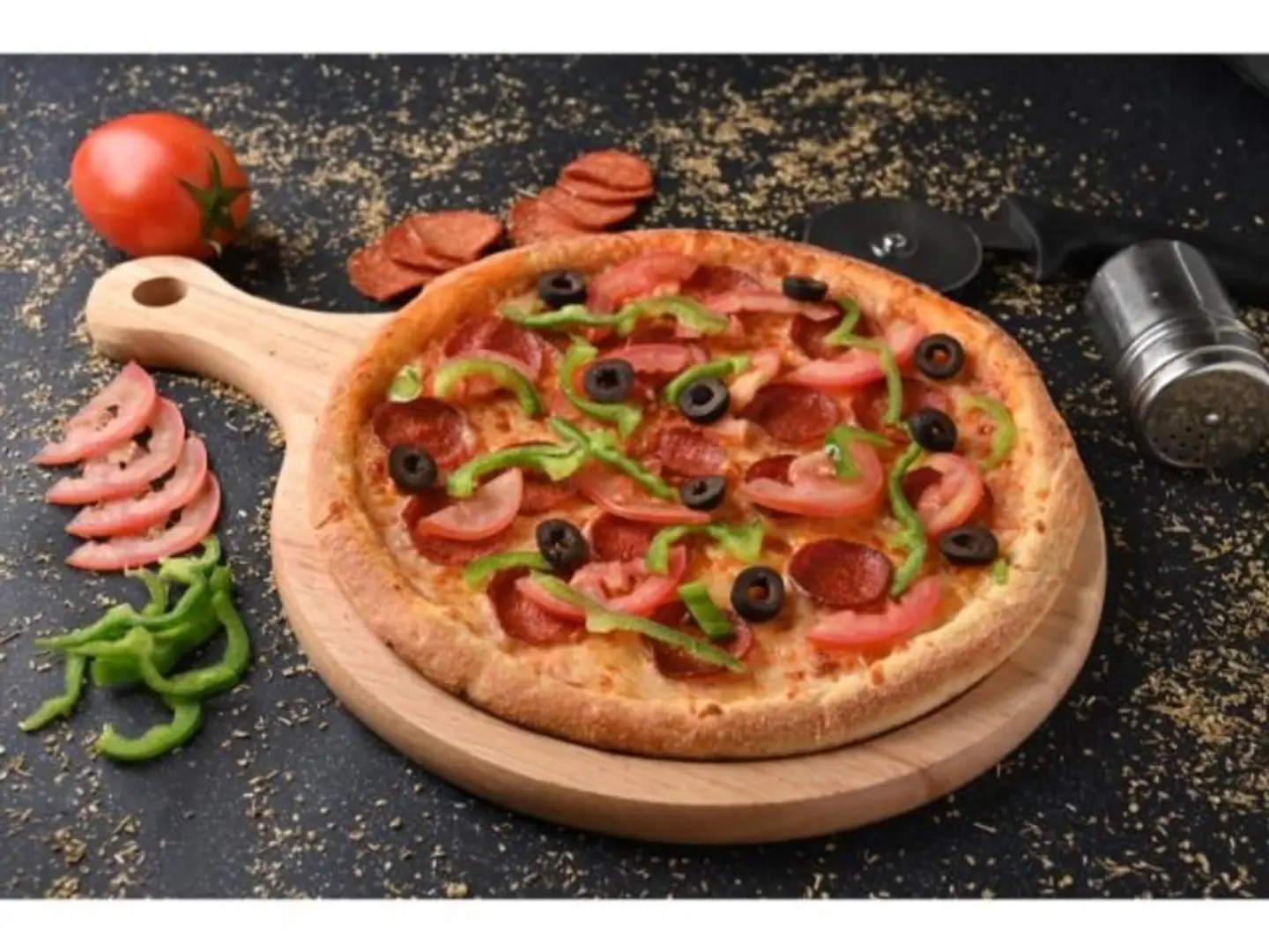 بيتزا سوبريم كبير