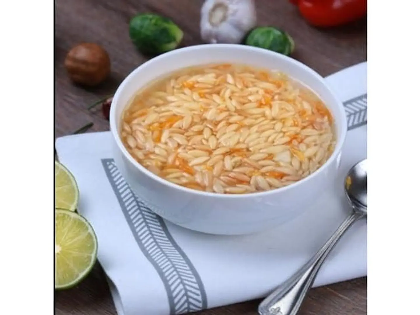 شوربة لسان عصفور