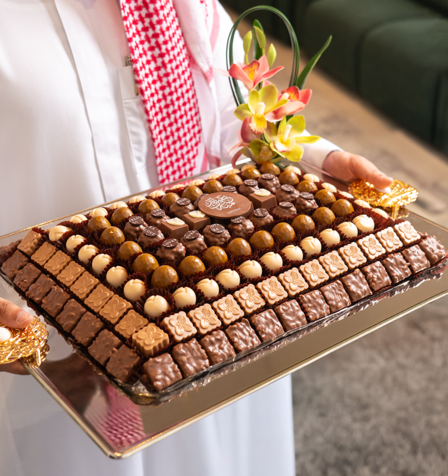 صينية مستطيل كبير مكشوف