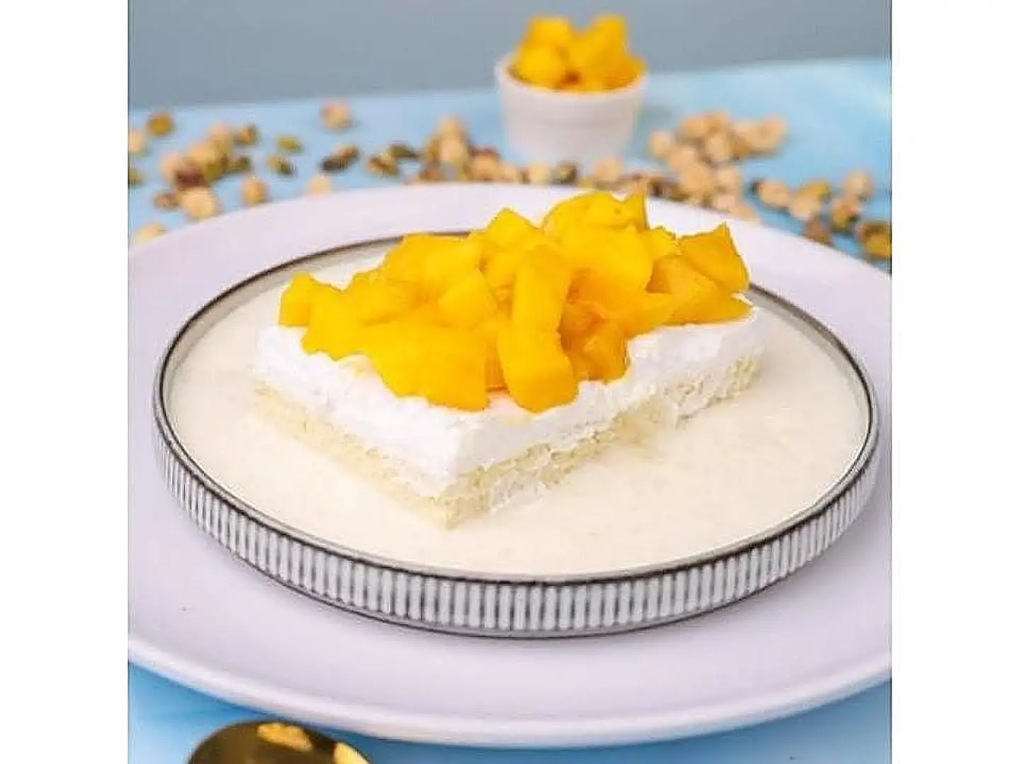 Rice With Mango And Ice Cream