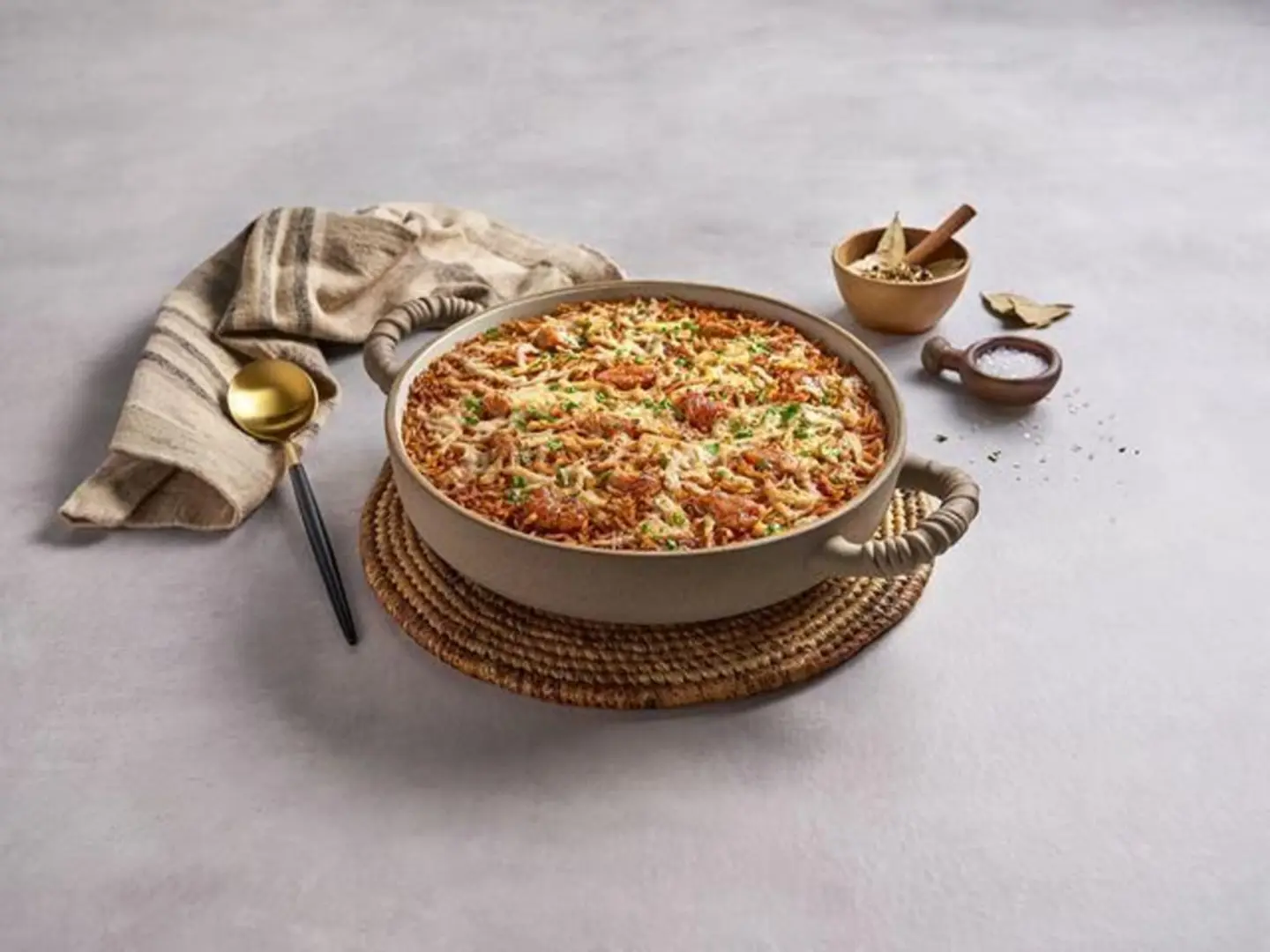 طبق دجاج مكسيكي بالحمص