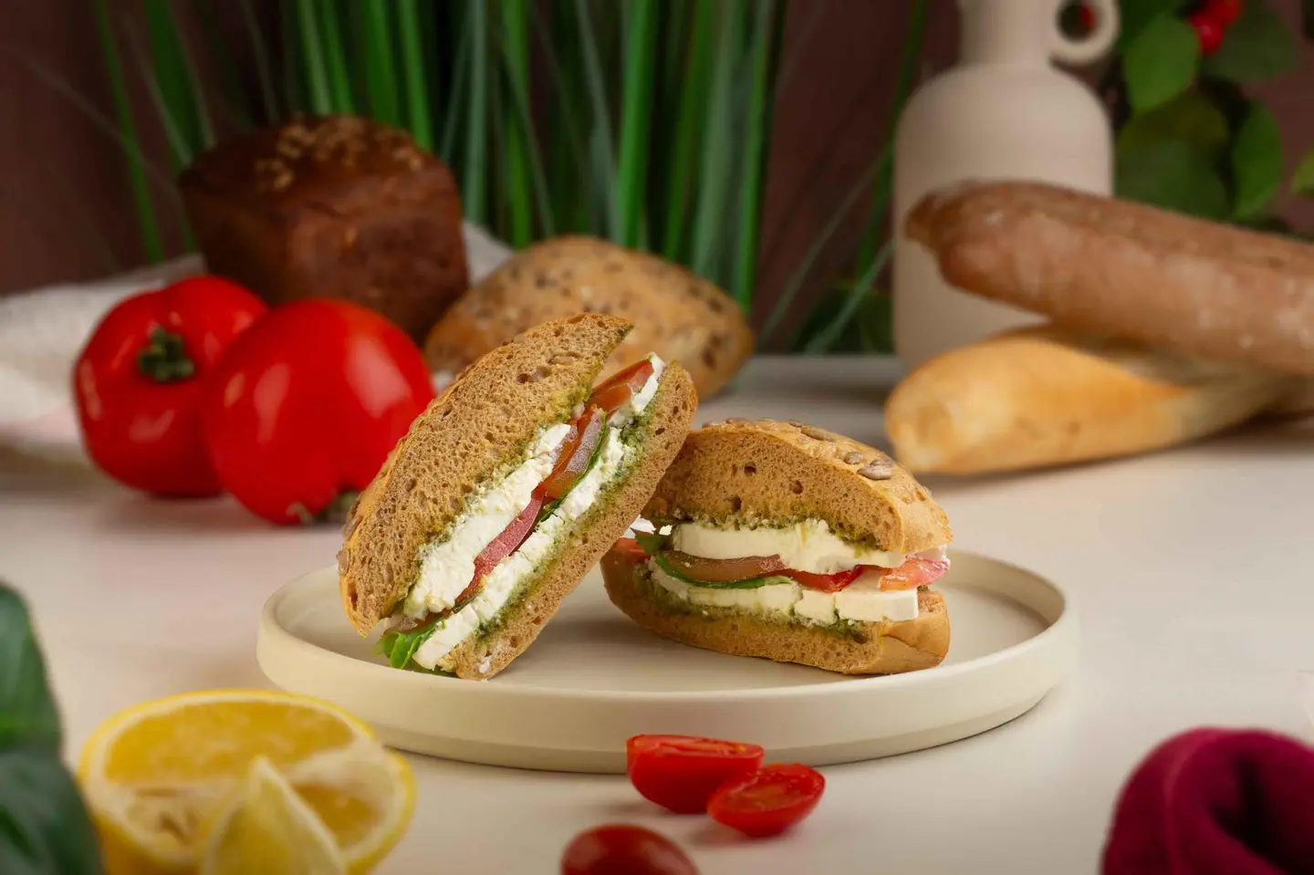 Feta Sandwich   White/Dark 90g