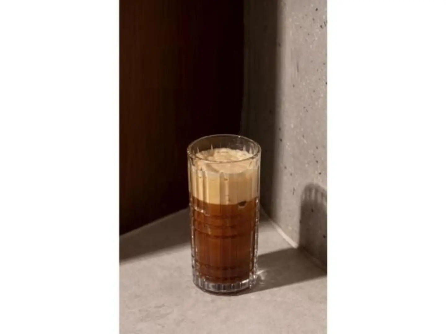 ايس أمريكانو شيكر