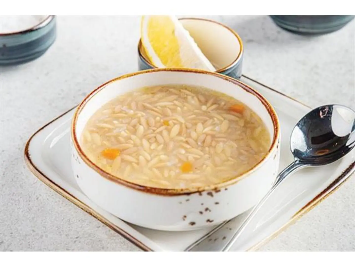 شوربة لسان عصفور