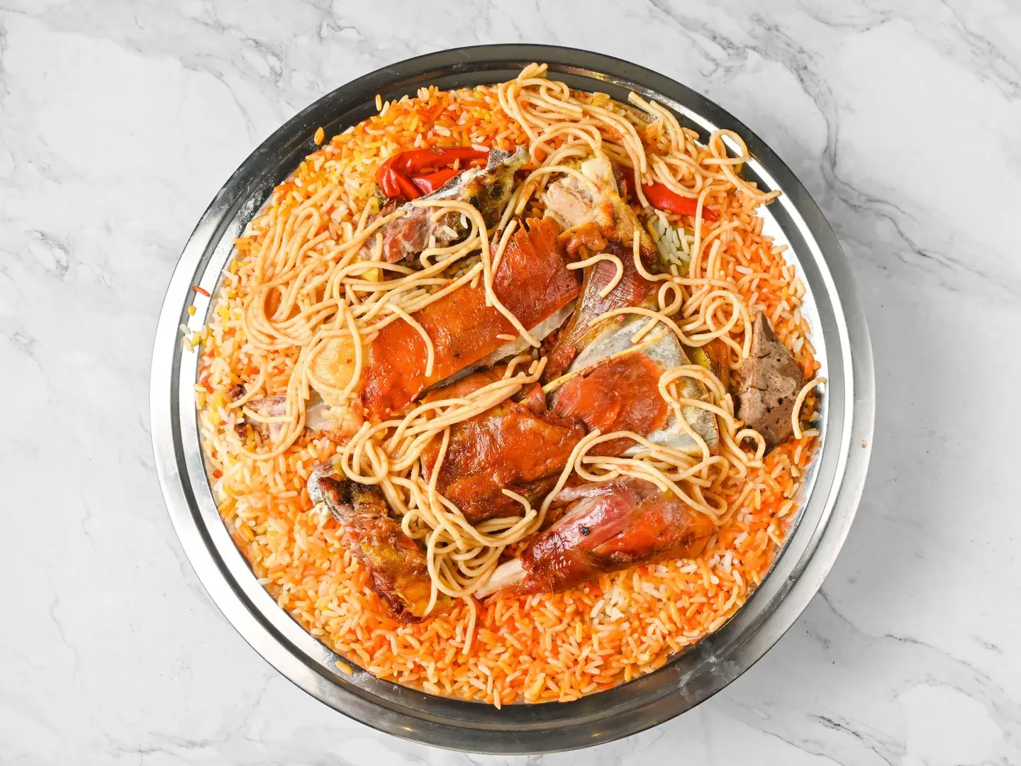 نفر لحم مندي مع الرز